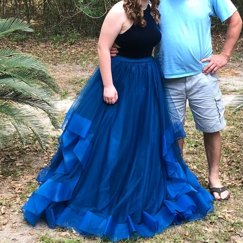 Elegant Blue Tulle Gown